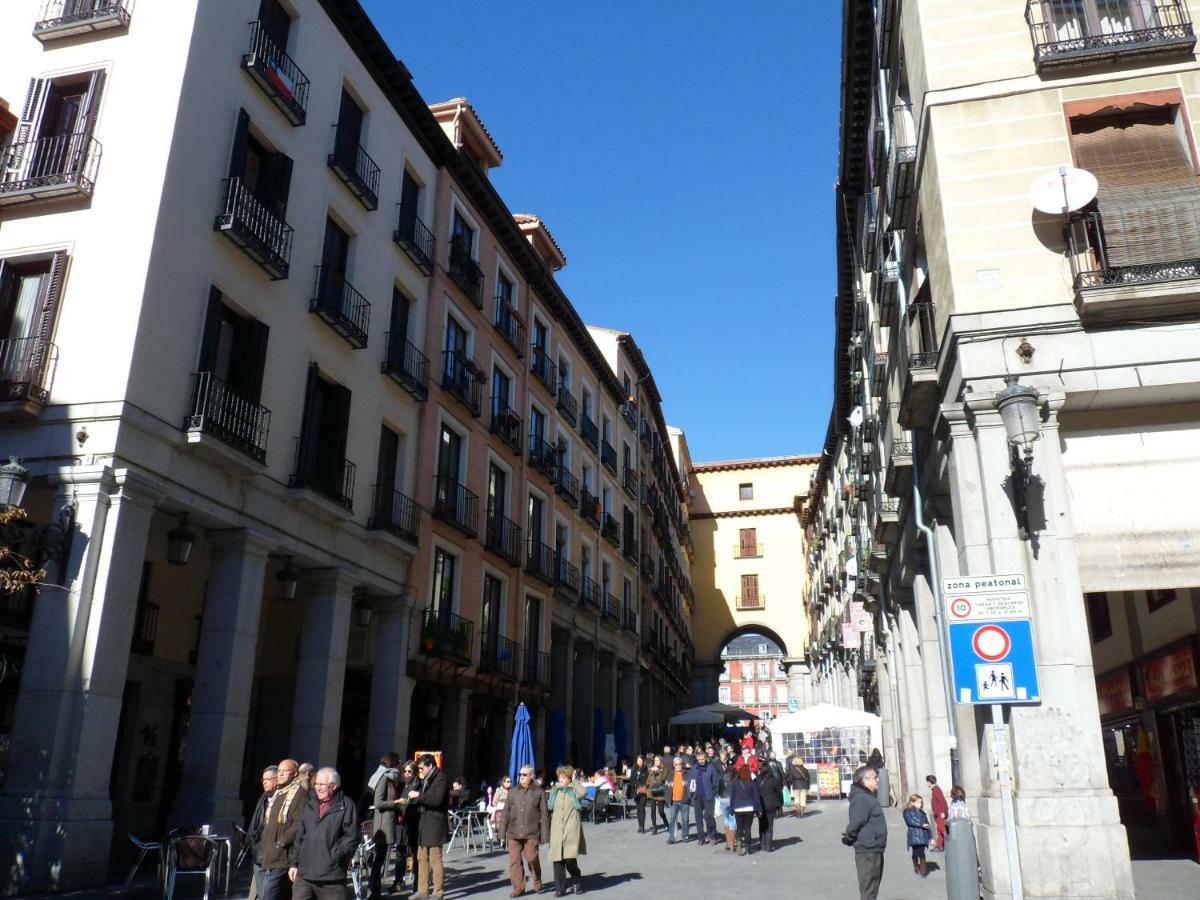 Apartamento Temporada Madrid Luaran gambar