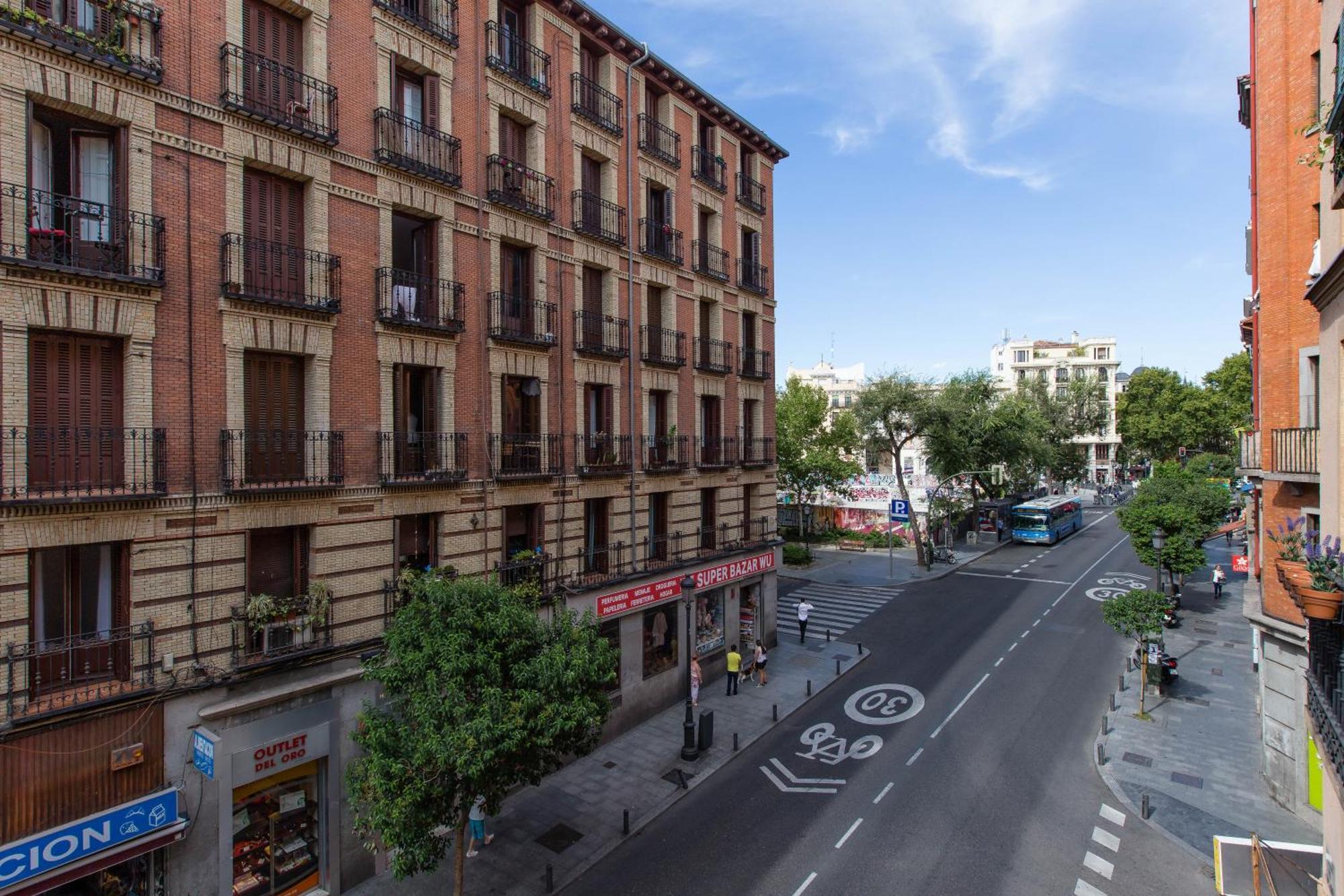 Apartamento Temporada Madrid Luaran gambar